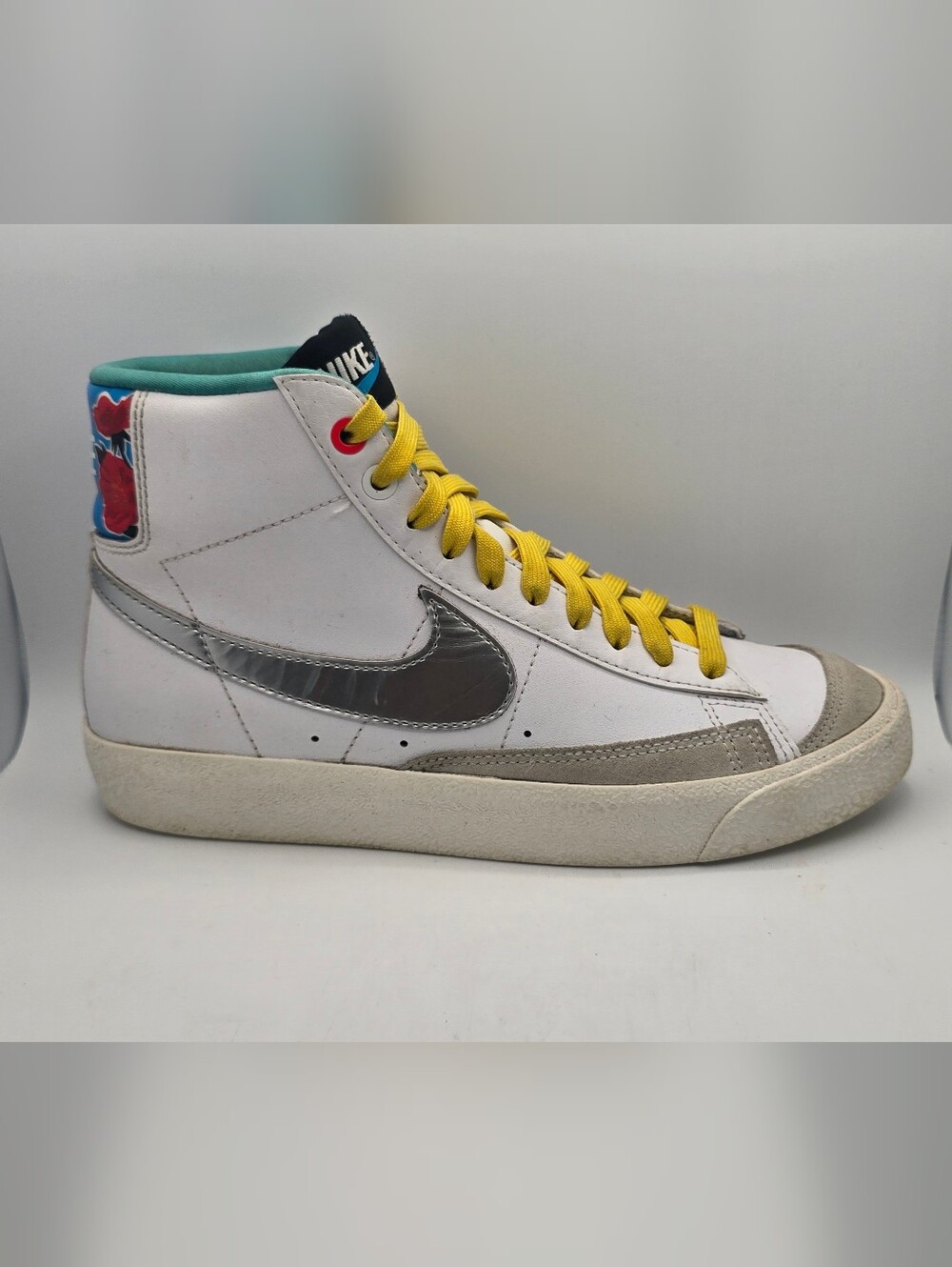Nike Blazer Mid ‘77 ‘White Vivid Sulfur’ Kids Sneakers DQ7773-100- SZ 5 Y